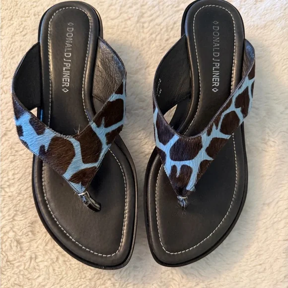 NIB Donald J. Pliner | Giraffe Hair Calf Wedge Sandals | Style CISAR2-H9 | Sz 9 - Picture 2 of 9